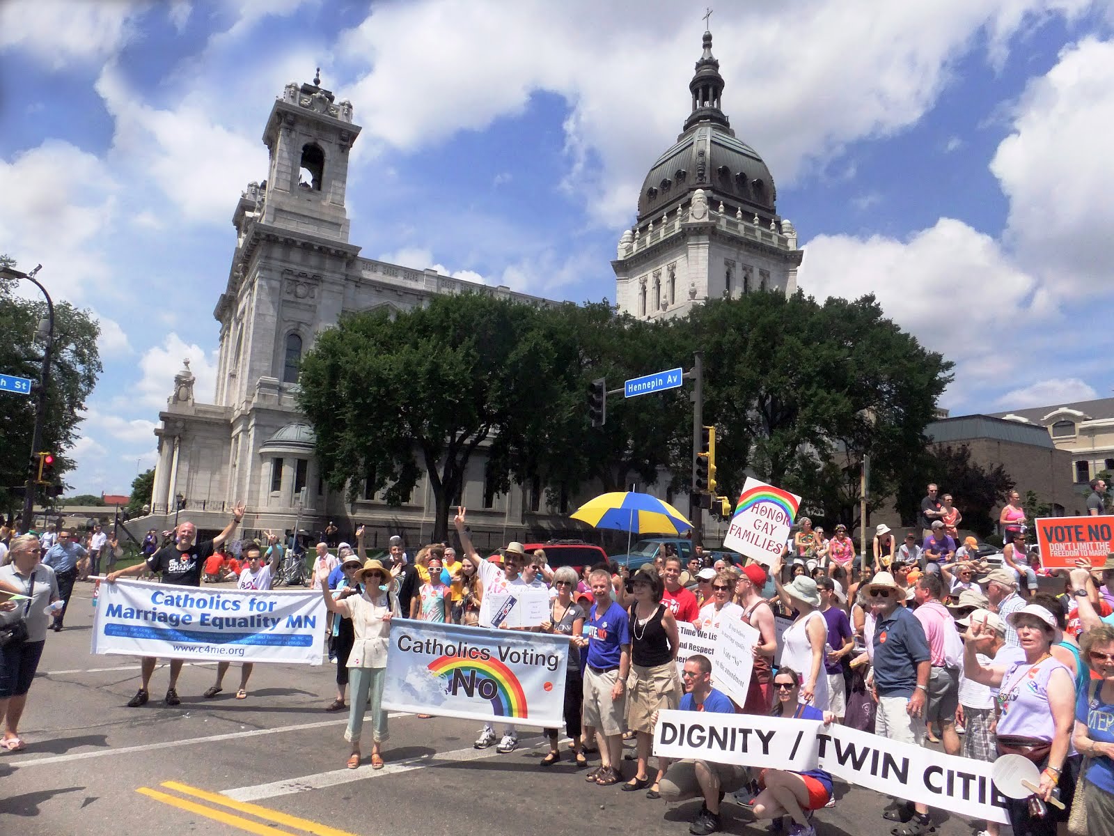 twin cities gay pride events video de mangas gay